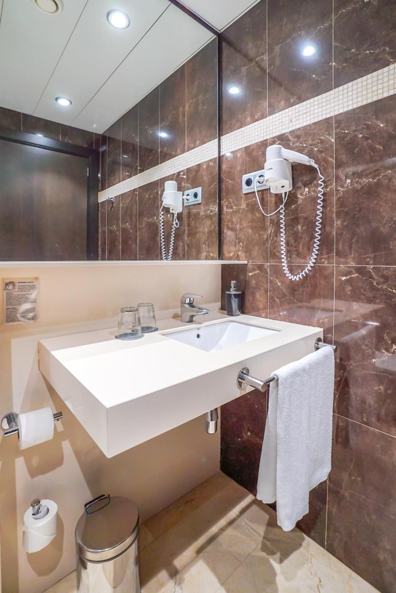 Hotel Constanza Barcelona Bagian luar foto